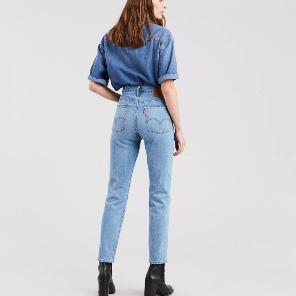 Levi's Wedgie Icon Fit - Bright Side (light wash)